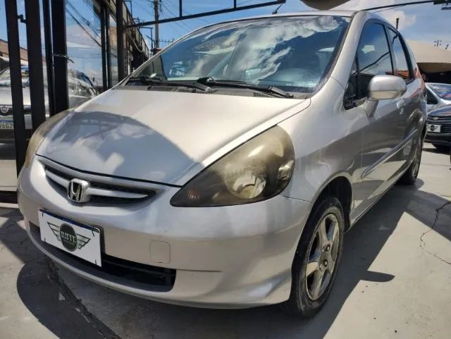fit 1.4 lx novissimo sem detalhe carro muoit  conservado 