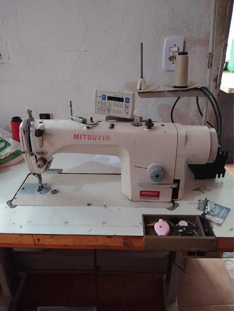 Máquina de Costura Industrial Mitsuyin MY9000Z