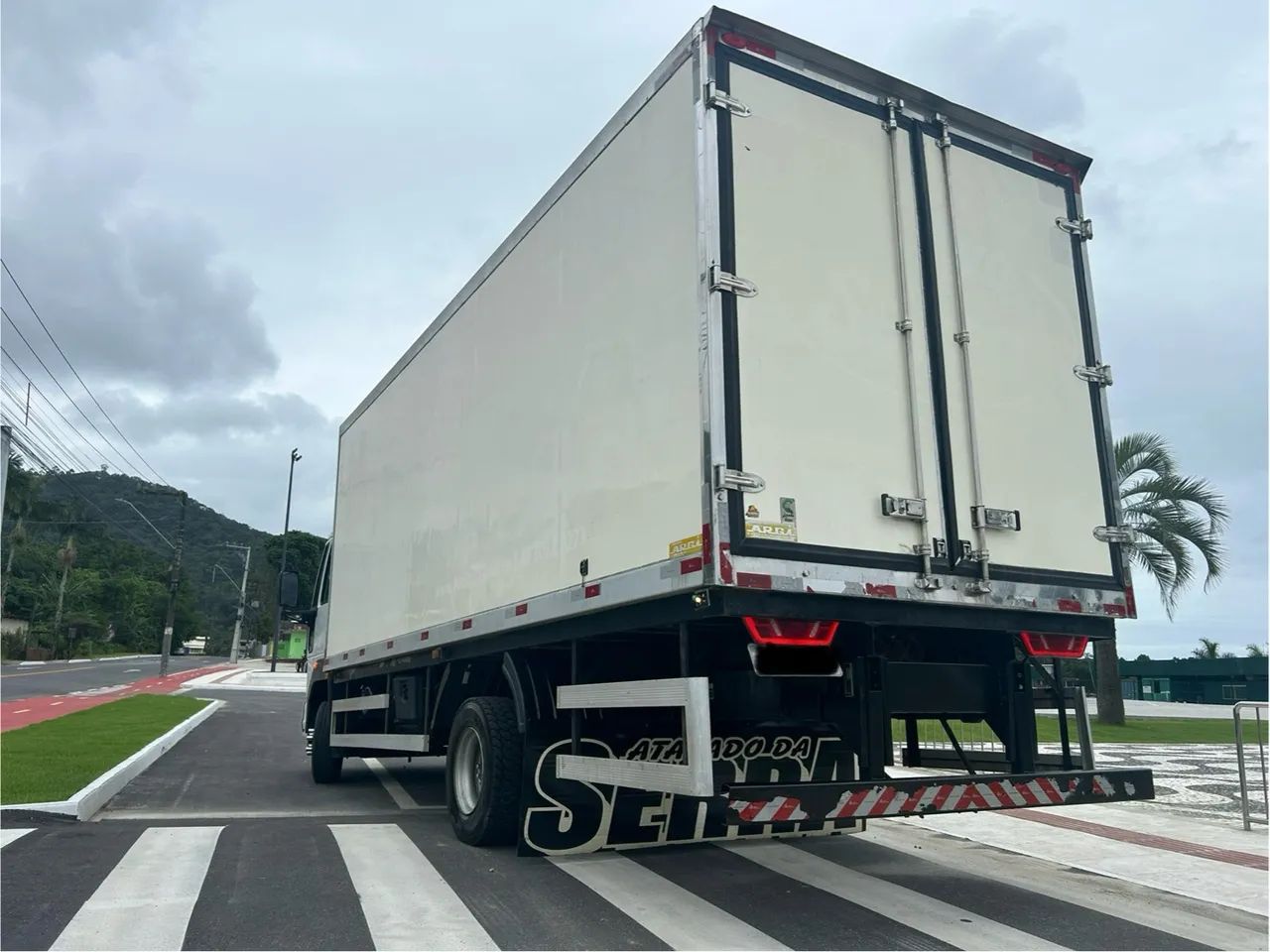 Caminhão Ford Cargo 1119 - Baú Refrigerado - Foto 6