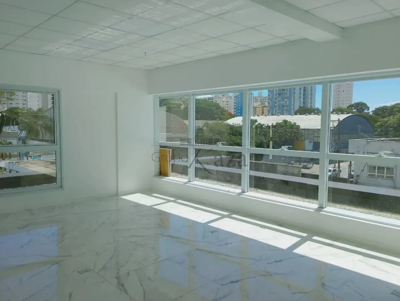 Sala Comercial - Edifício Downtown Offices - Centro - 43m².