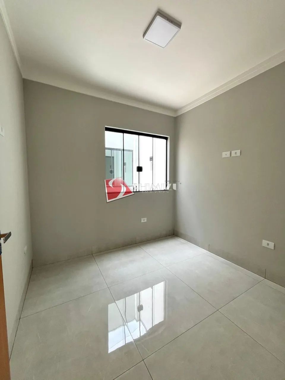 Casa à venda em Maringá, Parque das Laranjeiras, com 3 quartos, com 82 m² - Foto 3