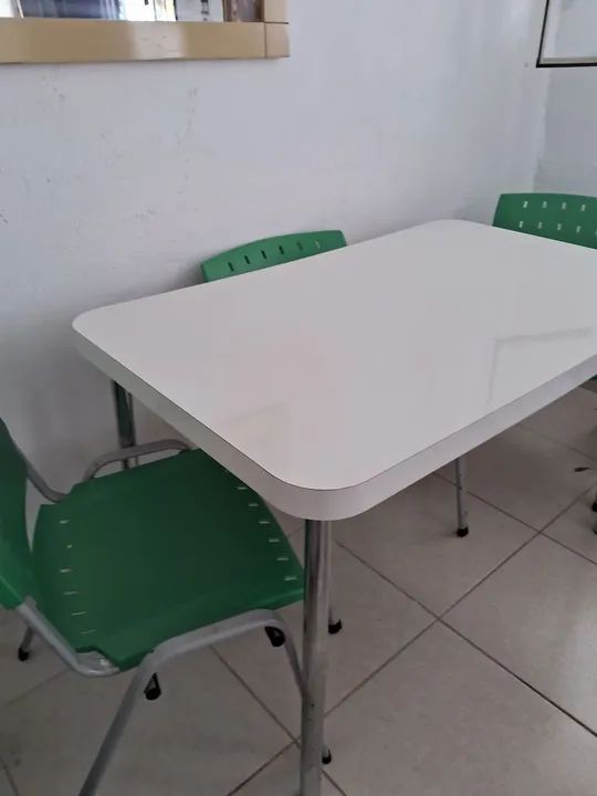 Mesa de jantar com 4 cadeiras - Foto 3