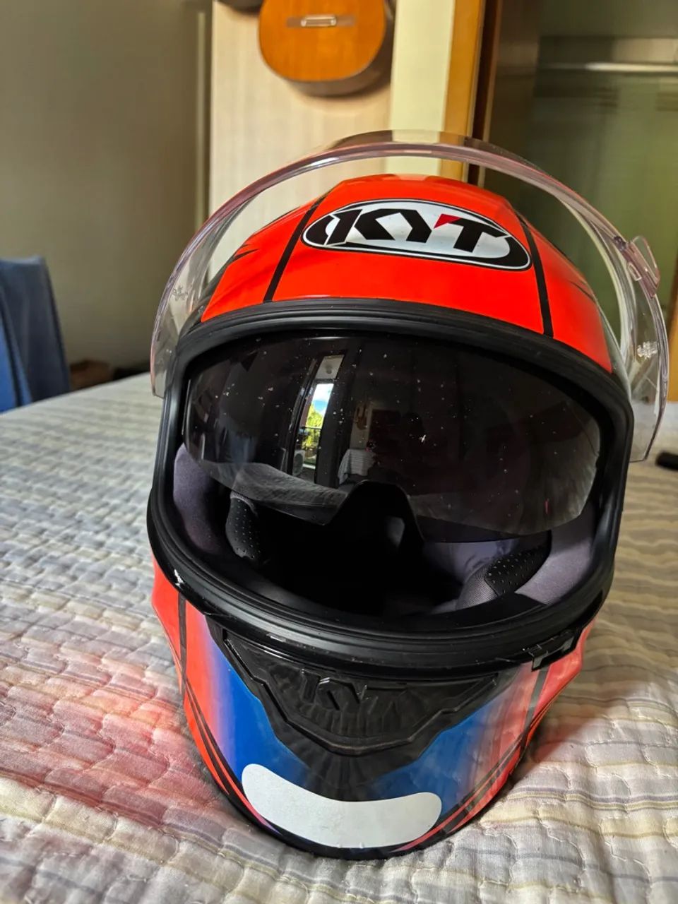 Capacete KYT Starline tamanho 60 com óculos de sol - Foto 3