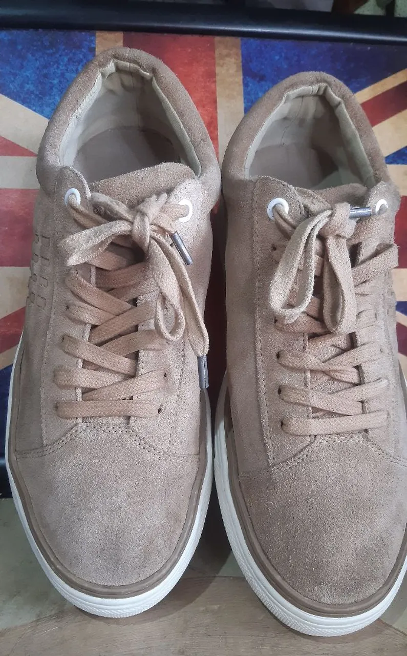 Tênis Suede( CAMURÇA)Bege USADO 41 JHON JHON
