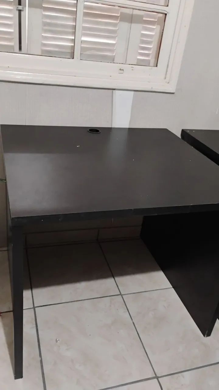 Mesa para estação de trabalho ou de jogos 