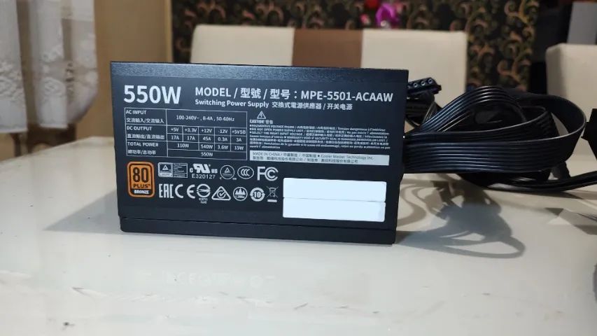 Fonte Predator Cooler Master MWE 550 Bronze V2, 550W, 80 Plus Bronze - Foto 2