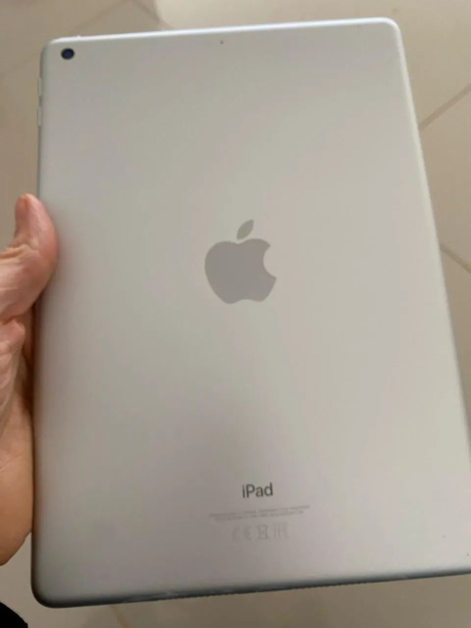 Ipad 6 geração prata 32 GB (impecável - em estado de novo)