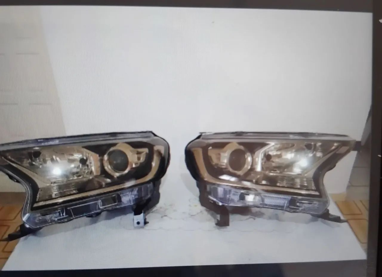 Farol Ford Ranger Original com Película e Canhão 