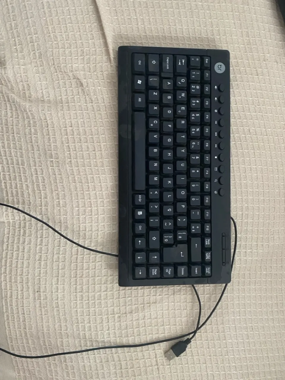 Teclado USB Compacto Preto