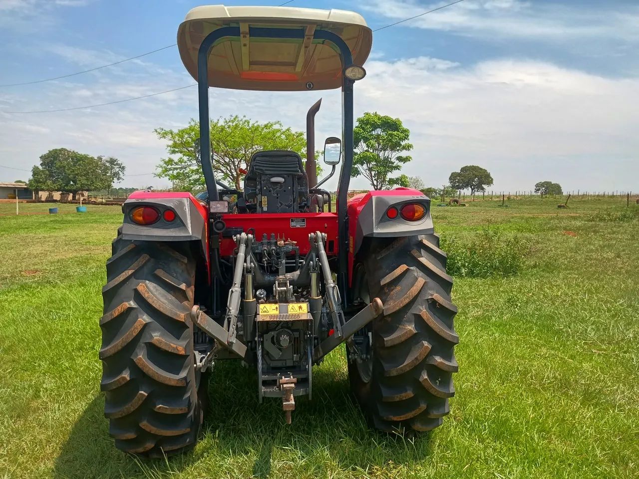 Trator Massey Ferguson MF 4707 - 80CV  - Foto 6