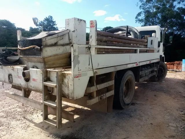 Ford Cargo 1517 4x2 ano 2007 Bomba de concreto - Foto 4
