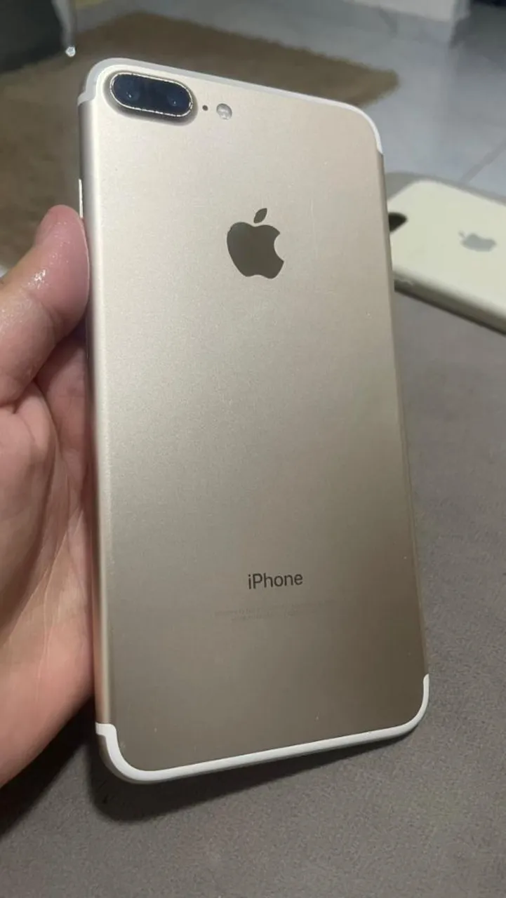 IPhone 7 muito novo