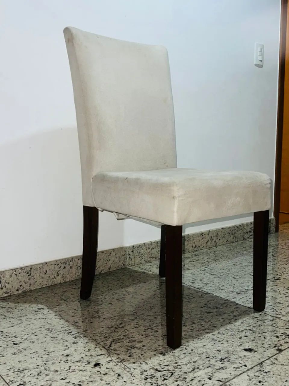 MESA DE JANTAR QUADRADA COM 8 CADEIRAS - Foto 4