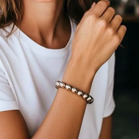 Pulseira Unissex de Prata Polida Com Bolinhas