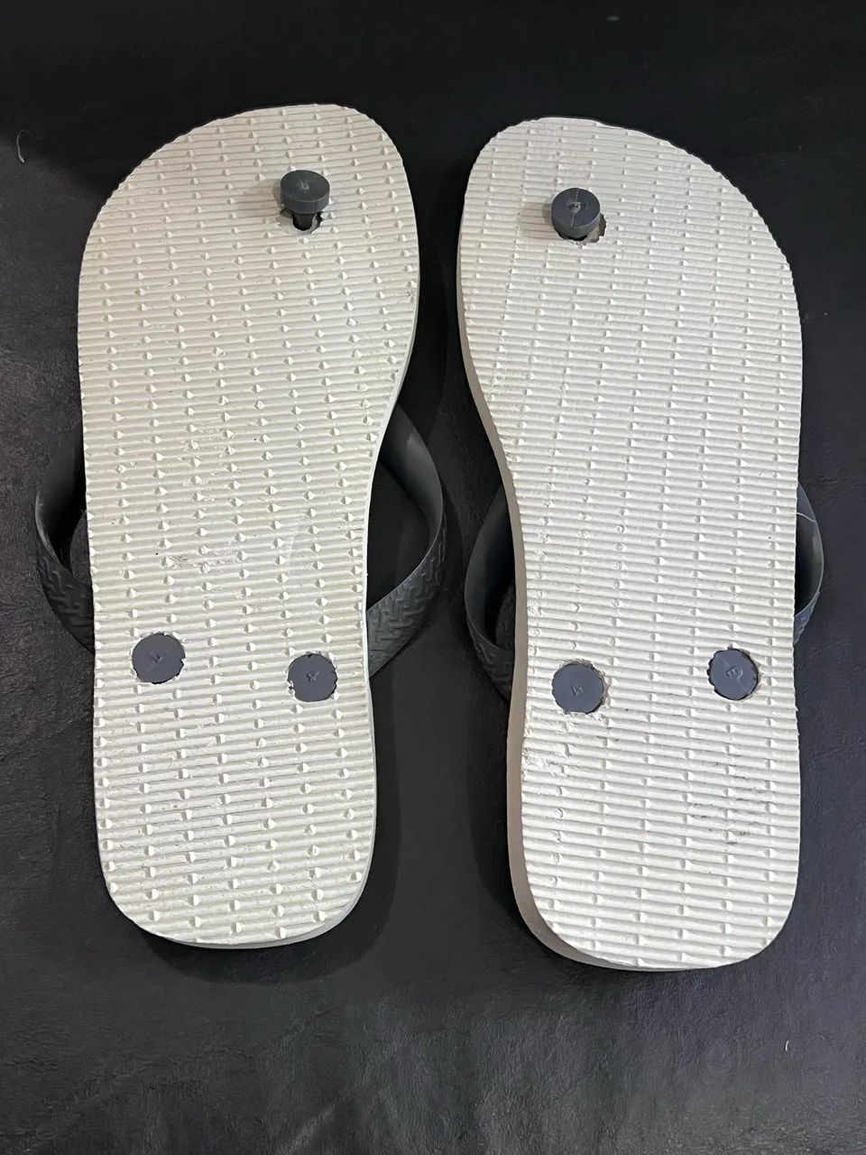 Chinelo havaianas 37/38 - Foto 2