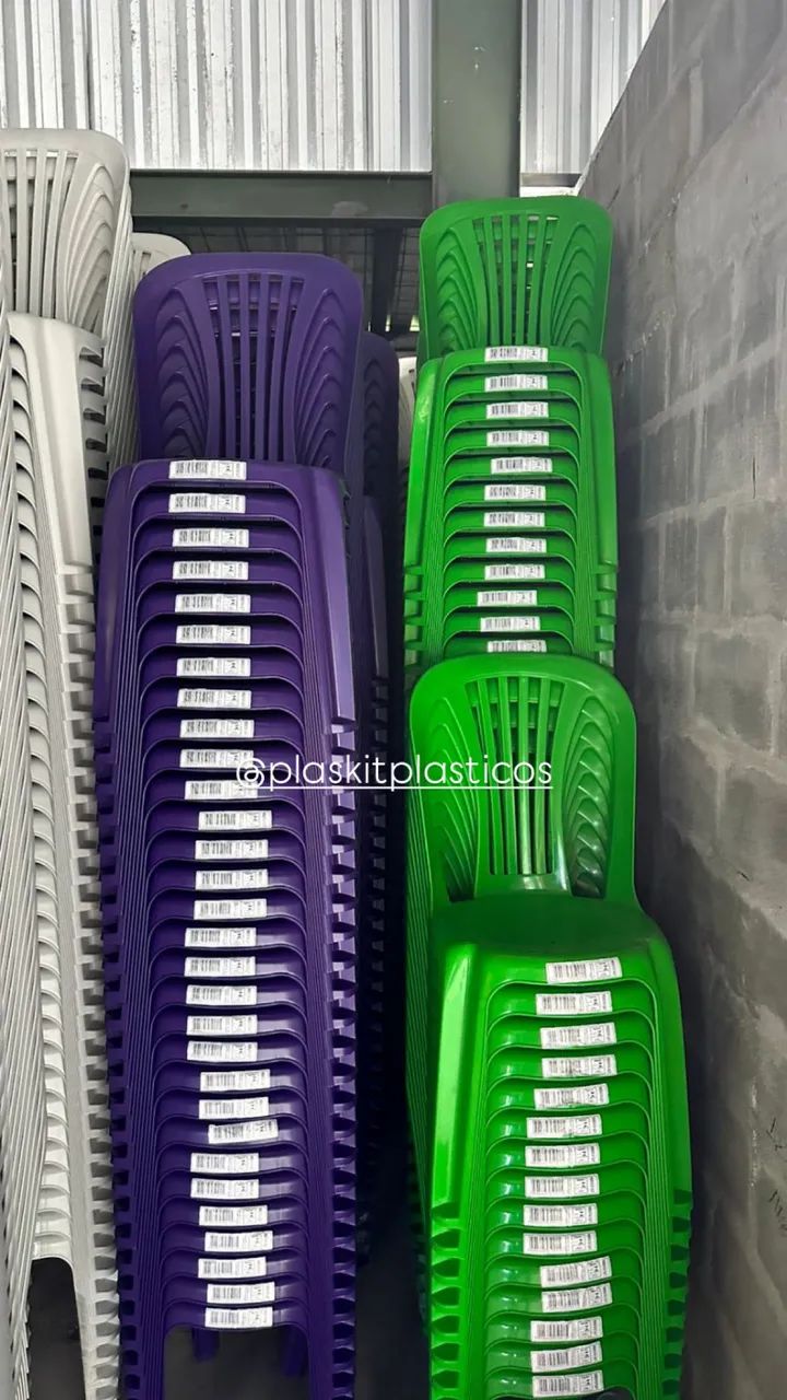 Conjunto mesa + 4 cadeiras - Novo - Foto 3