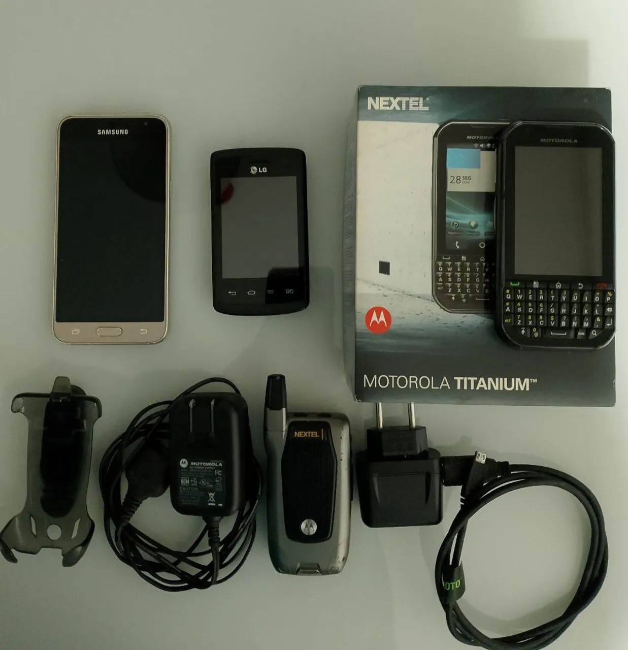 Aprelhos de celular Lote no estado para peças ou assistência 