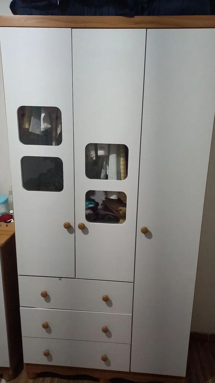 Vendo guarda roupa infantil 