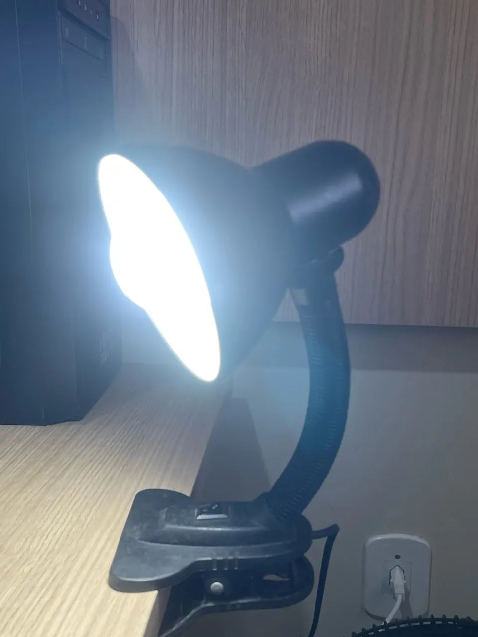 Luminária para Estudo - Foto 2