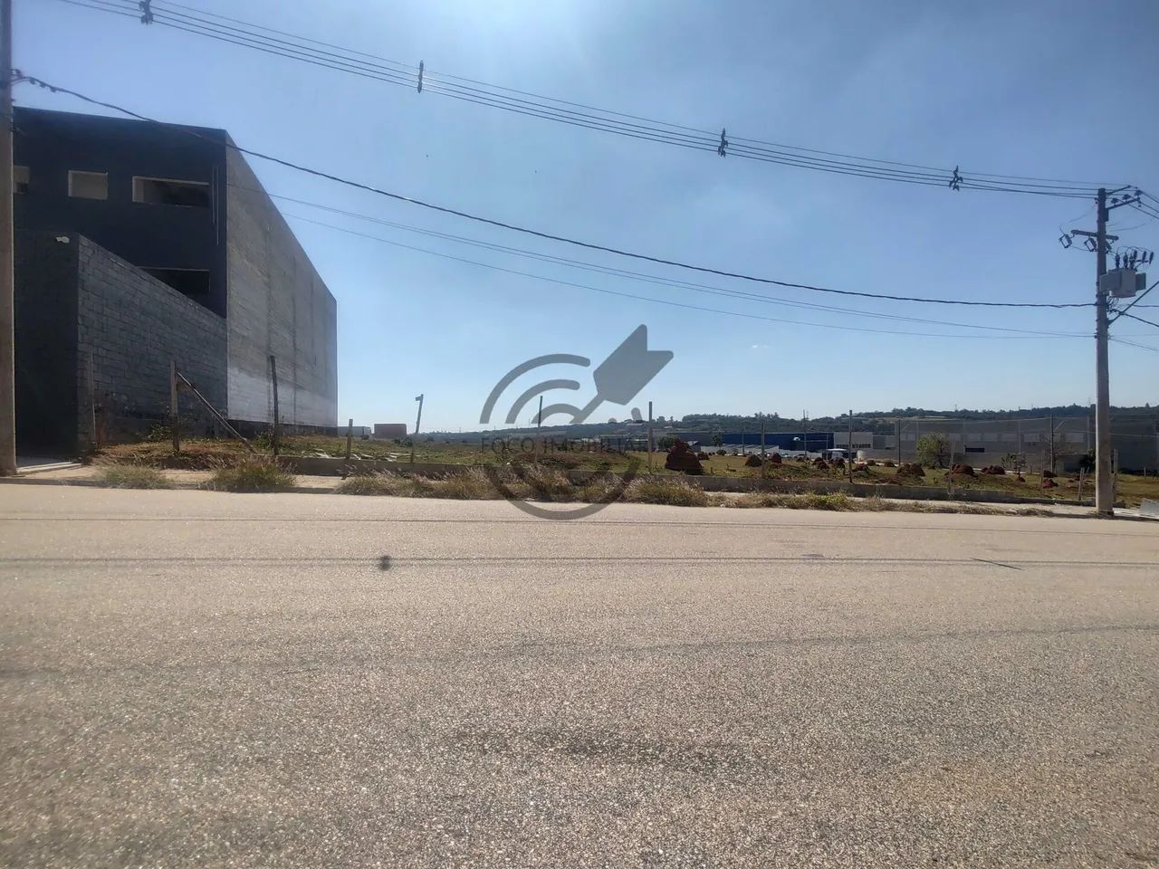 Terreno Industrial em Loteamento aberto parte financiada 1.120m2, saldo com loteador - Foto 6