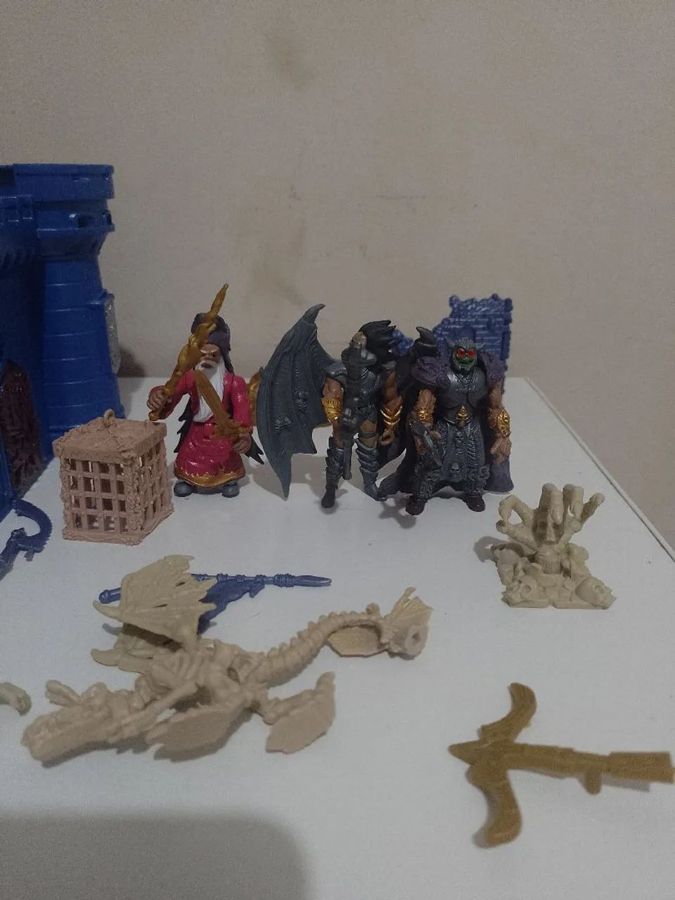 Castelo cenário com personagens e acessórios  - Foto 4