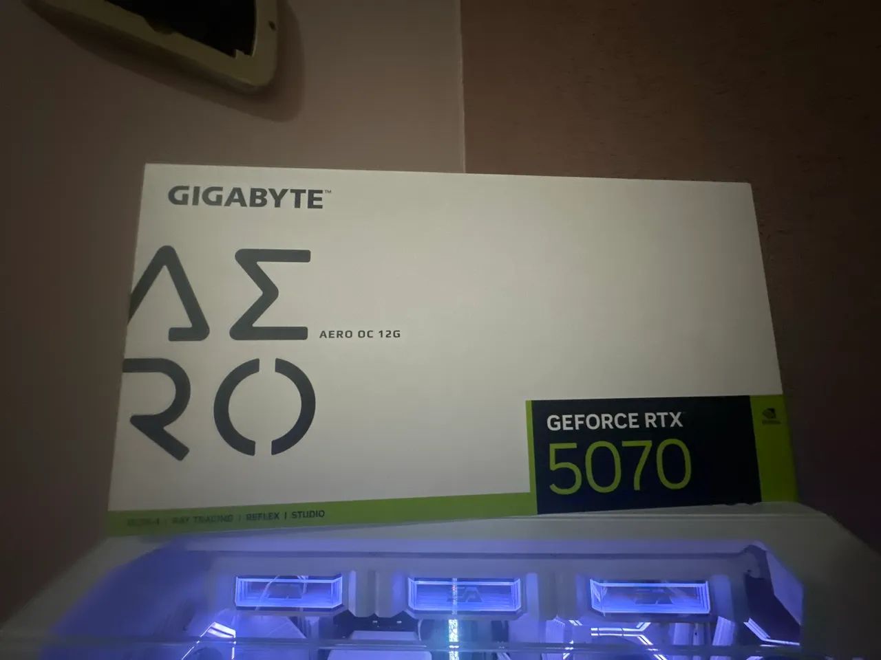 RTX 5070 12GB OC aero  - Foto 4