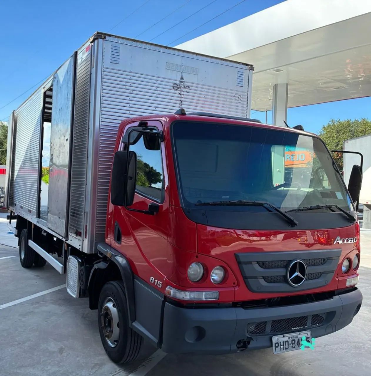 Accelo 815 - Foto 2