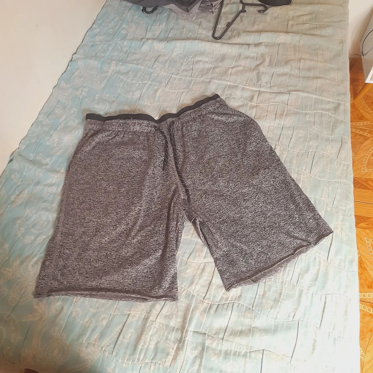 Short cinza dry fit de qualidade (Renner)