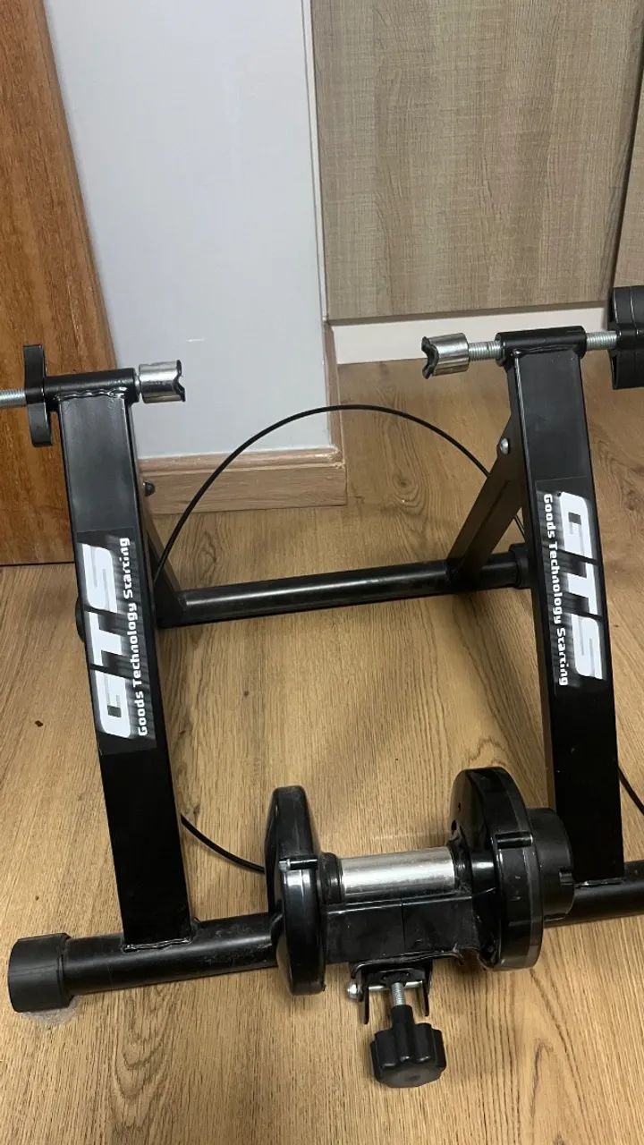 Rodo de treino de bicicleta 