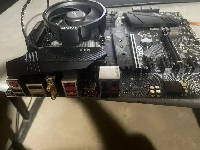 Placa Mae MSI CORE BOOST CARBON MAX - Foto 2