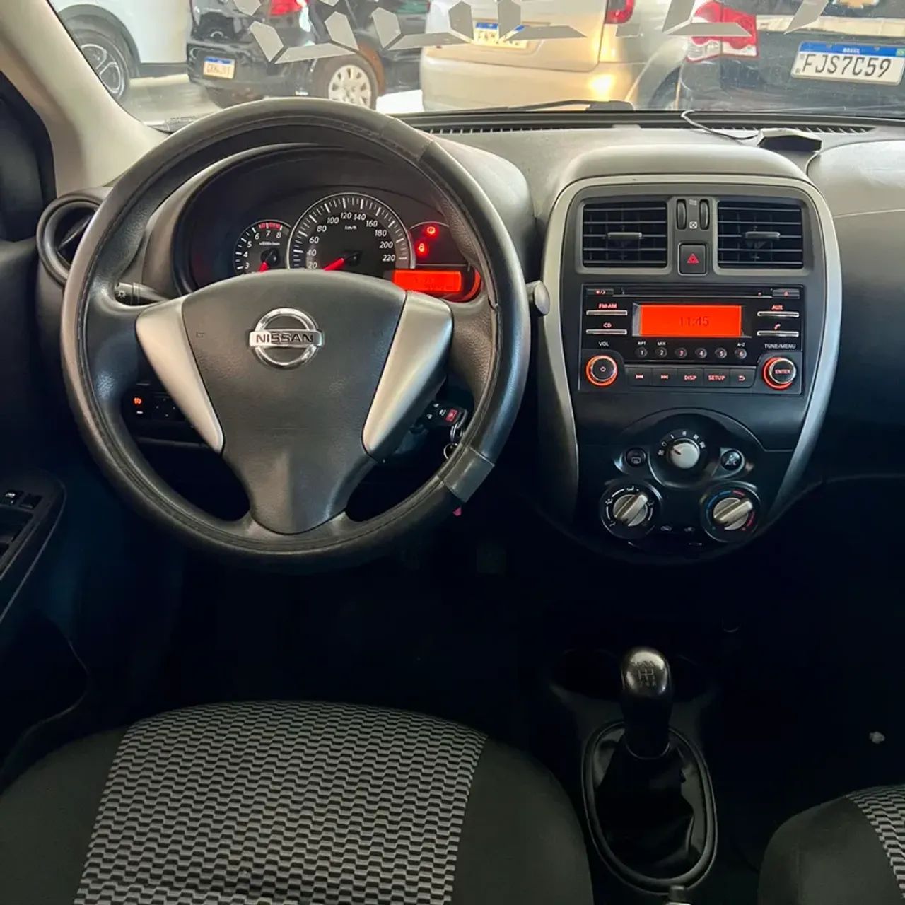 Nissan Versa 1.0 12V FlexStart 4p Mec., foto 5 de 9