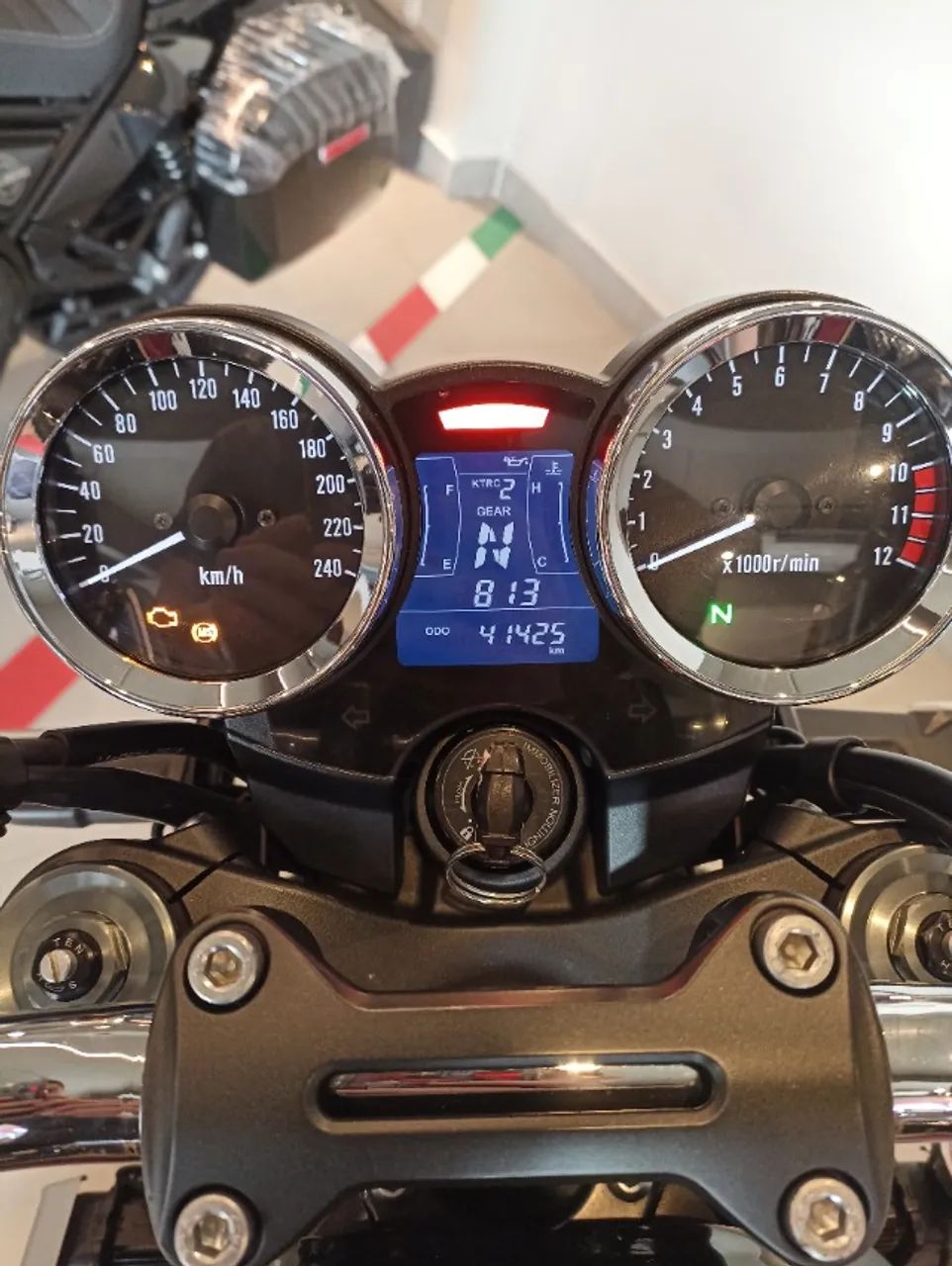Kawasaki Z900 RS 2023 - Foto 5