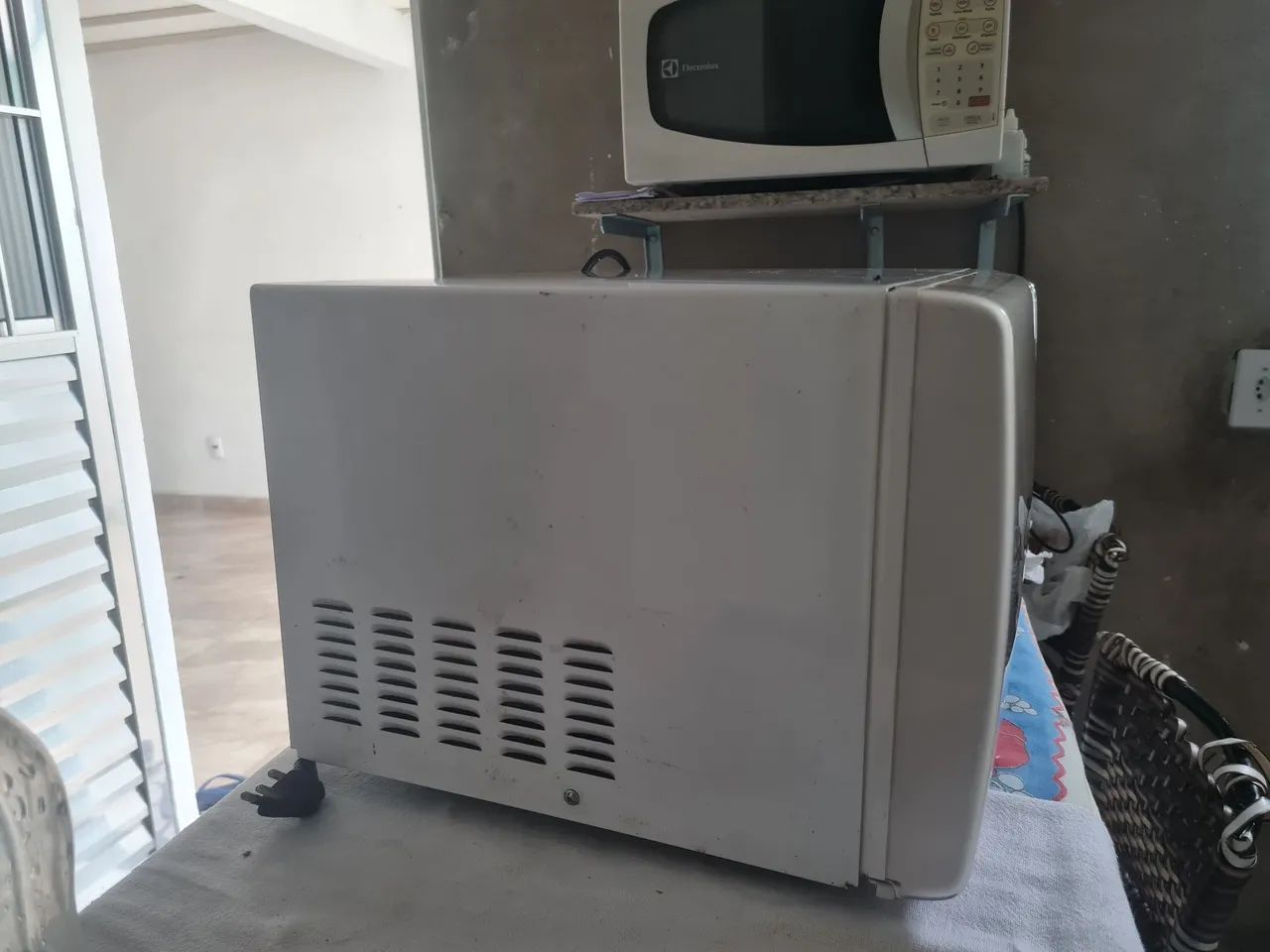 Micro-ondas Electrolux 34 L - Foto 4