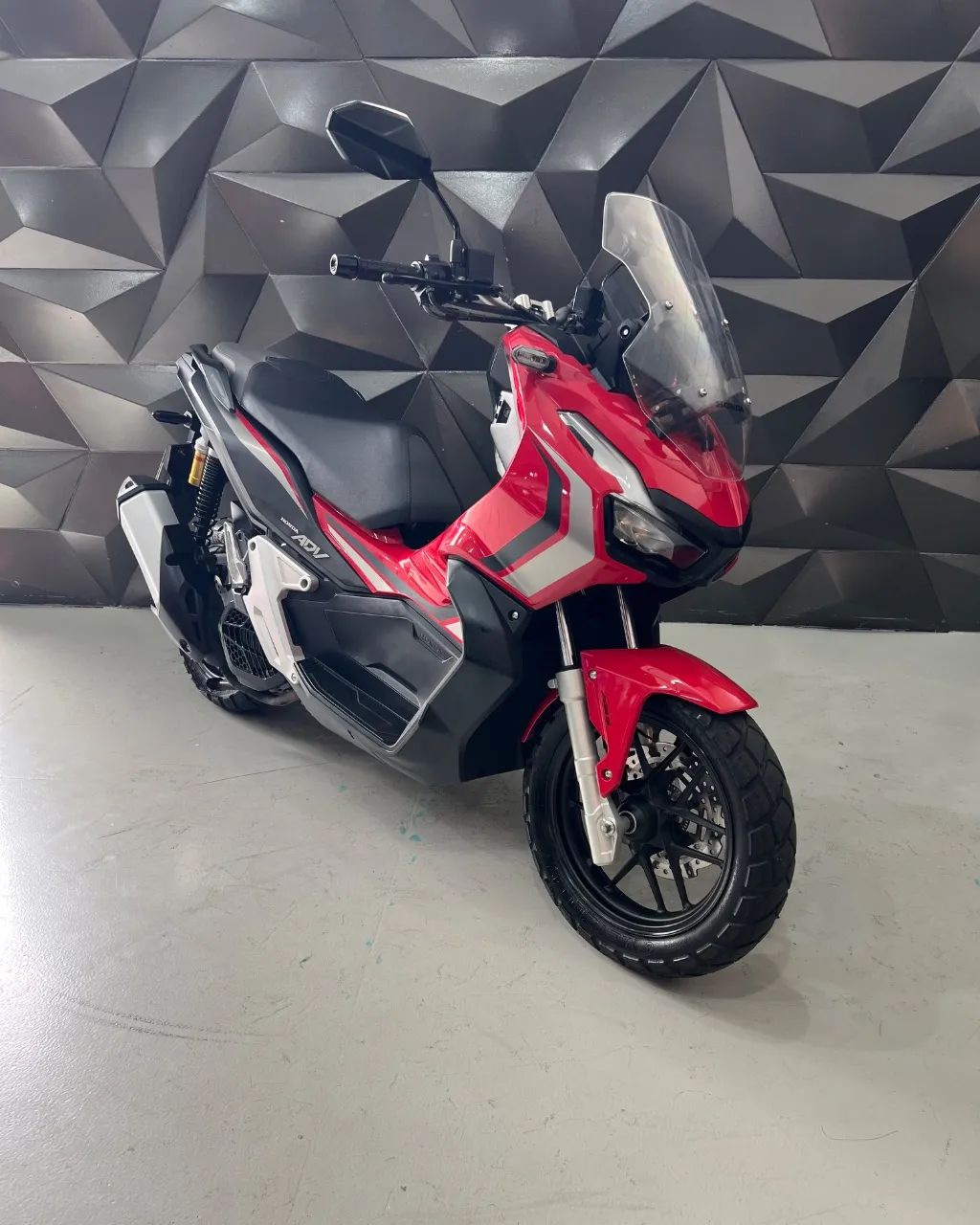 ADV 150