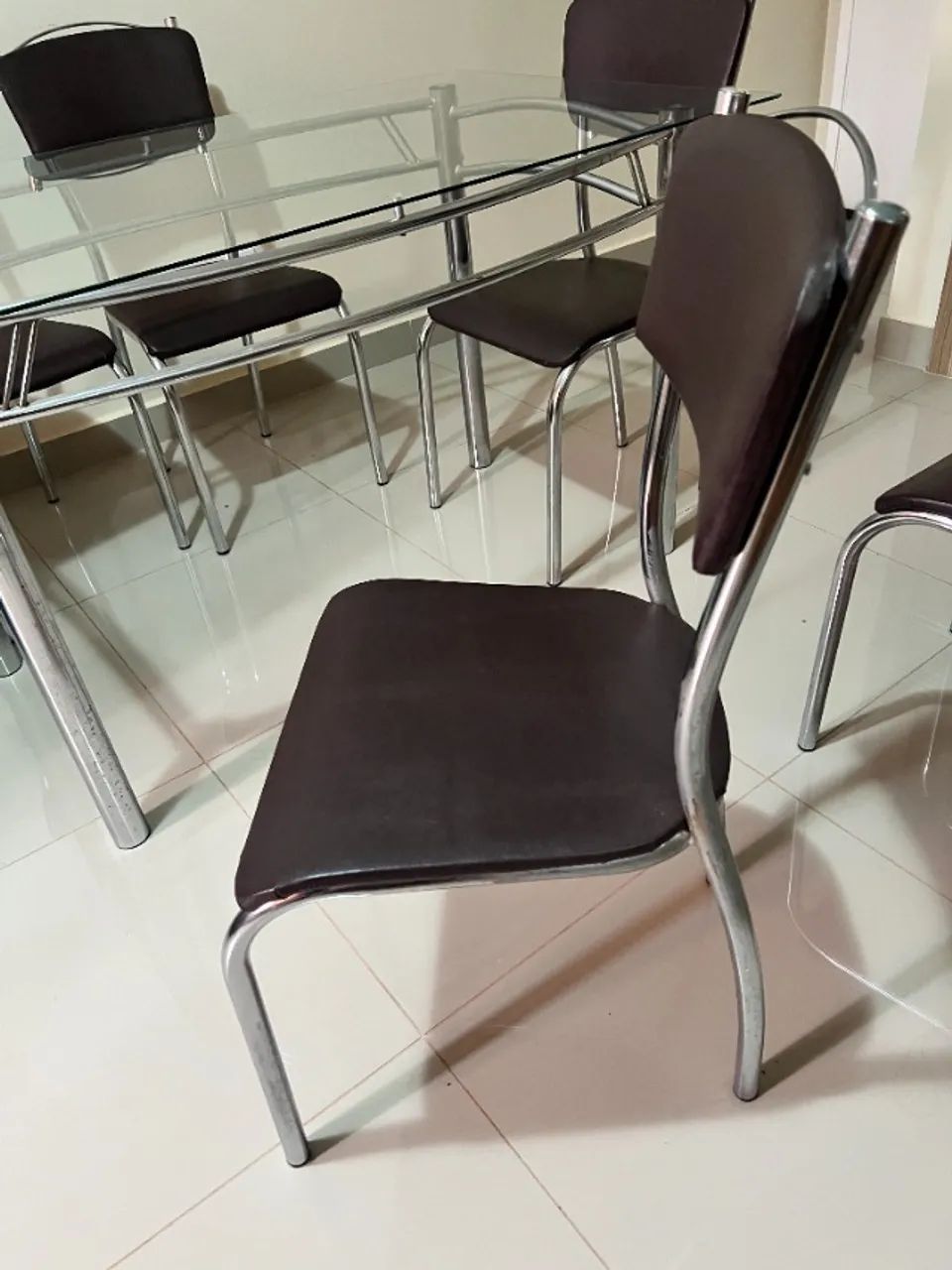 Mesa de jantar/cozinha com cadeiras - Foto 2