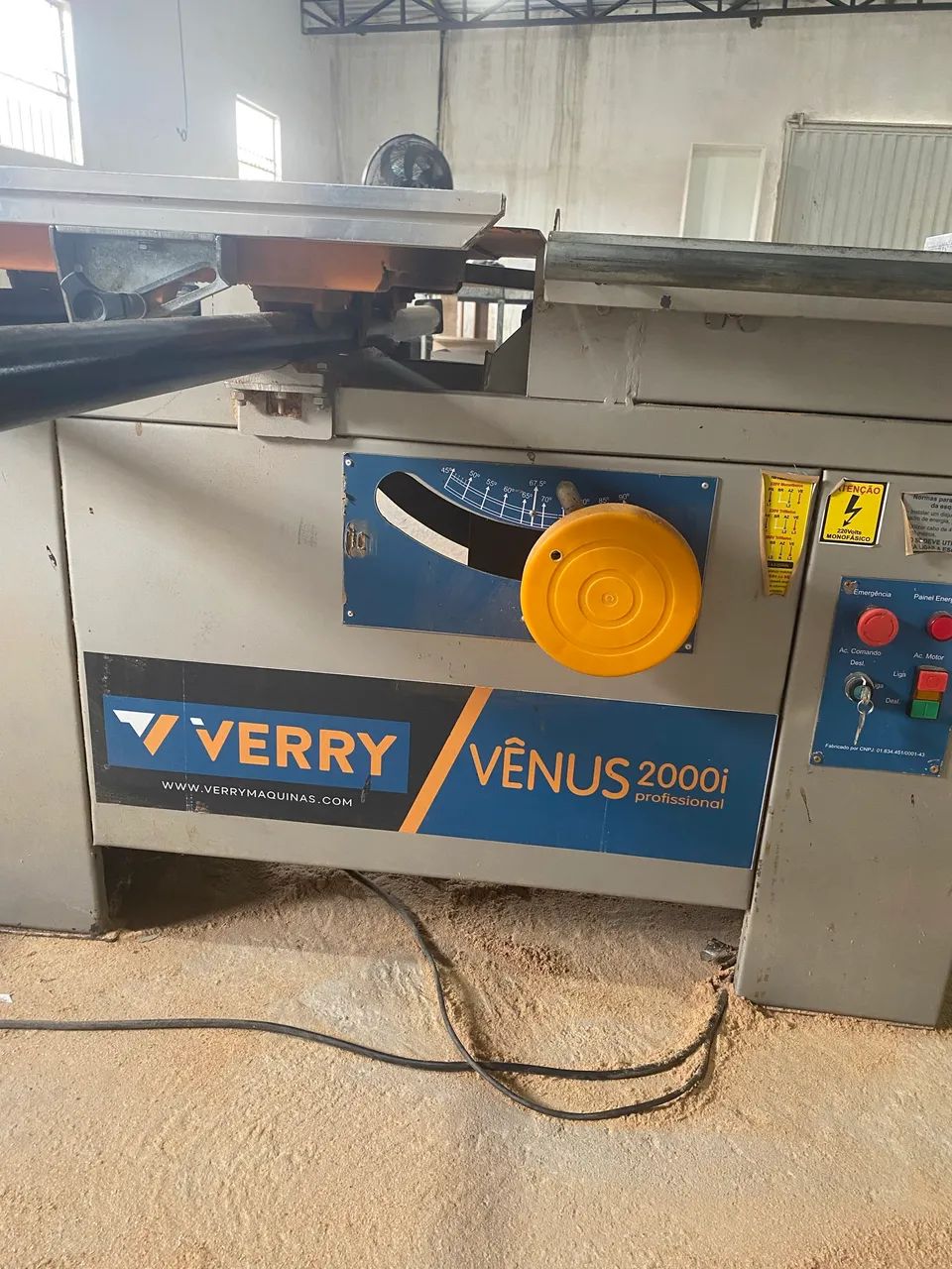 Esquadrejadeira  - Foto 2