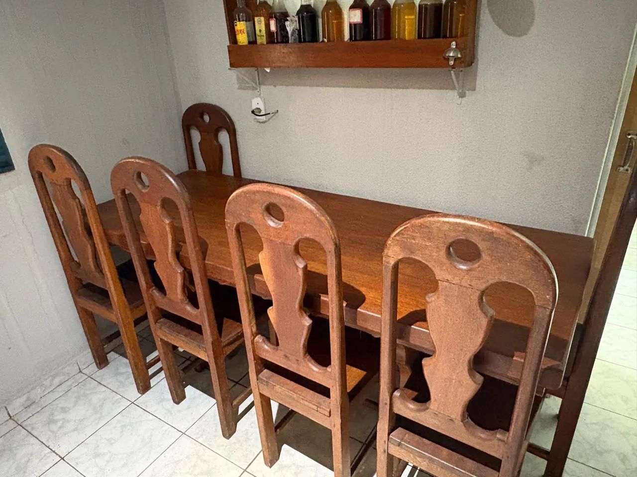 Mesa de Madeira + 6 Cadeiras - Foto 2