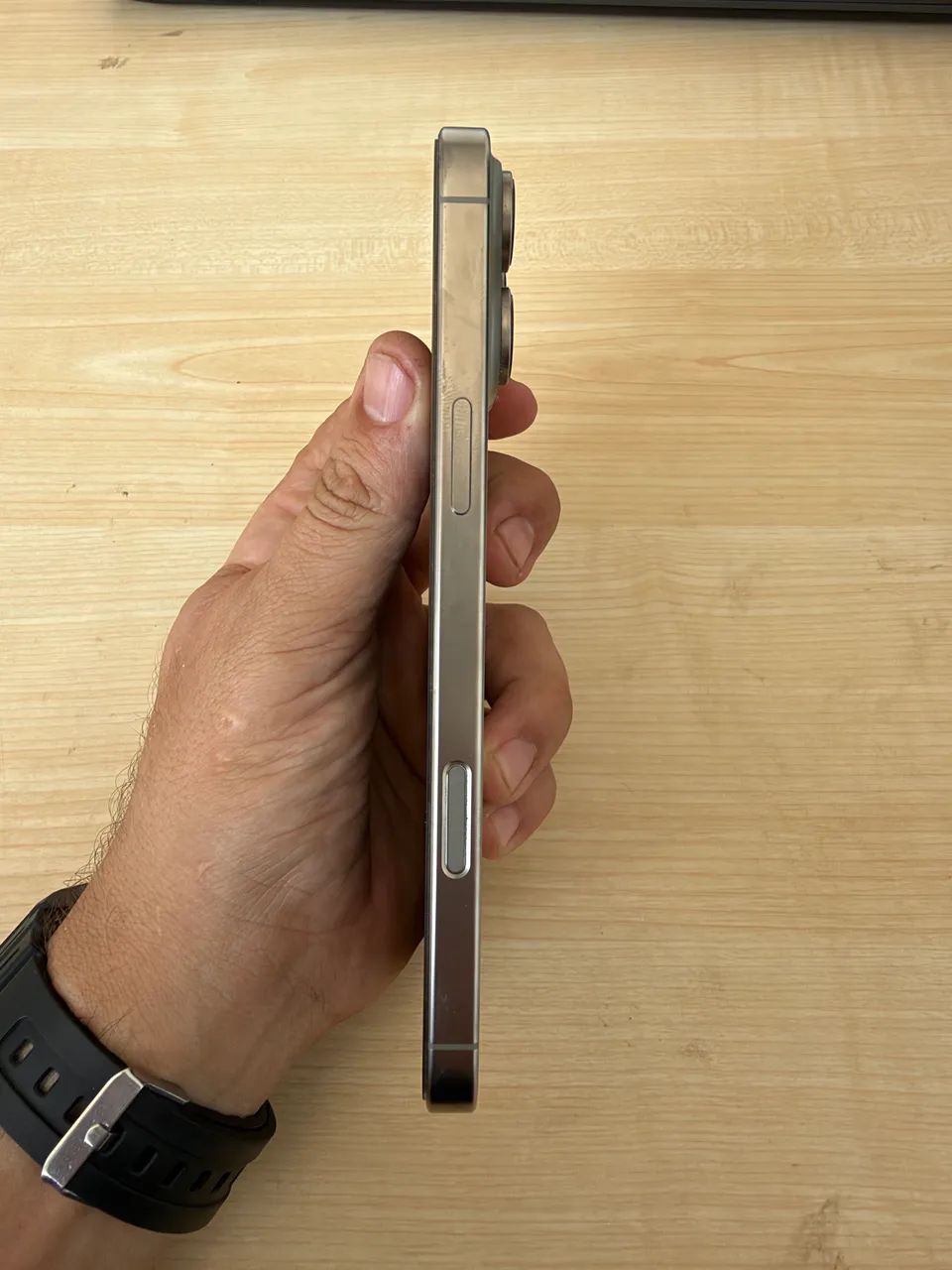 iPhone 16 Pro Max - 256GB (Impecável) - Foto 2