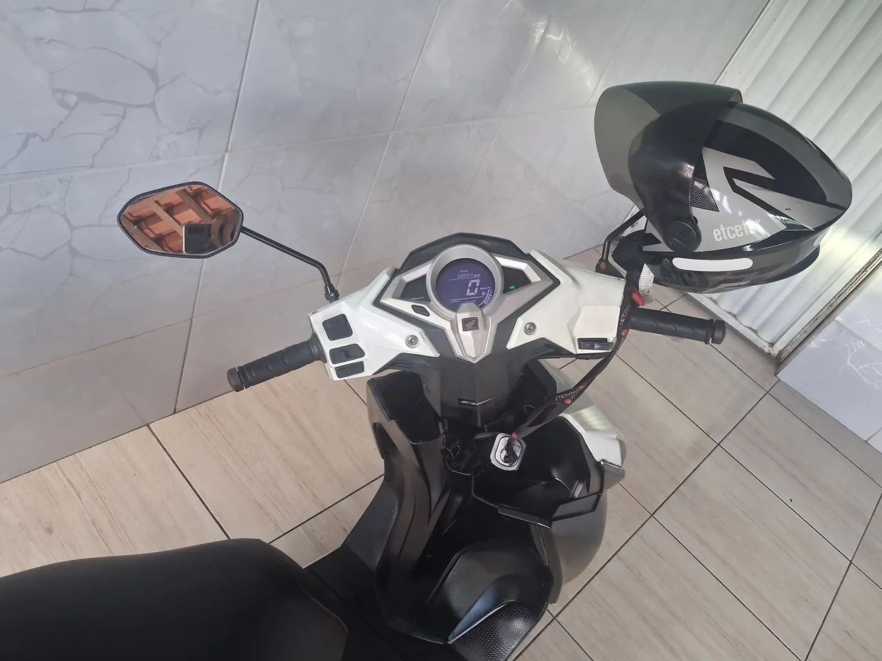 Elite  - Foto 2
