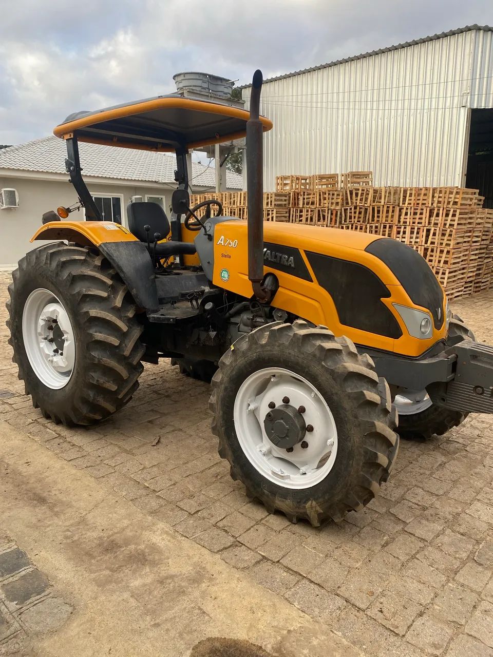 Trator valtra A 750 - Foto 2