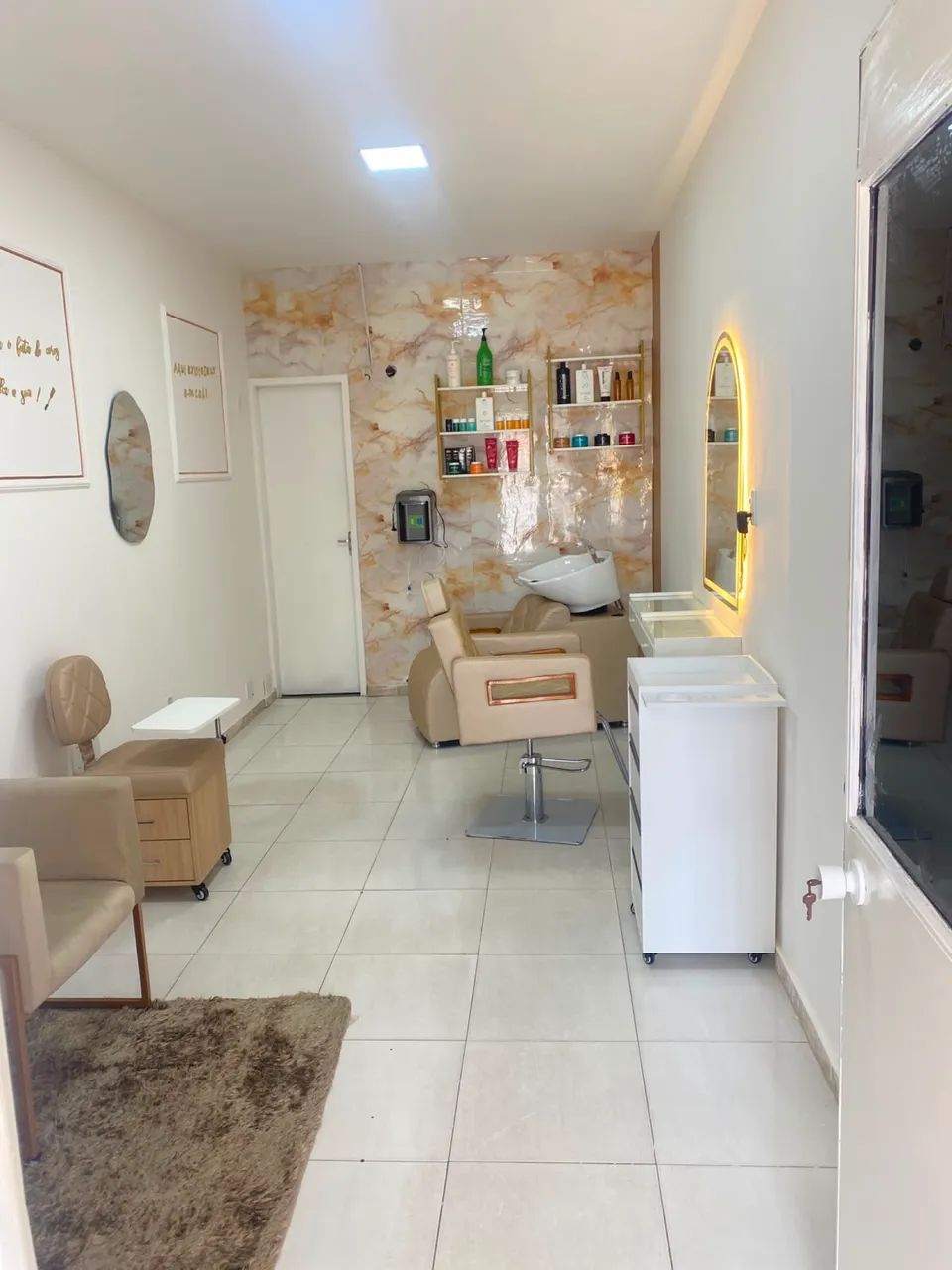 Oportunidade para manicure 