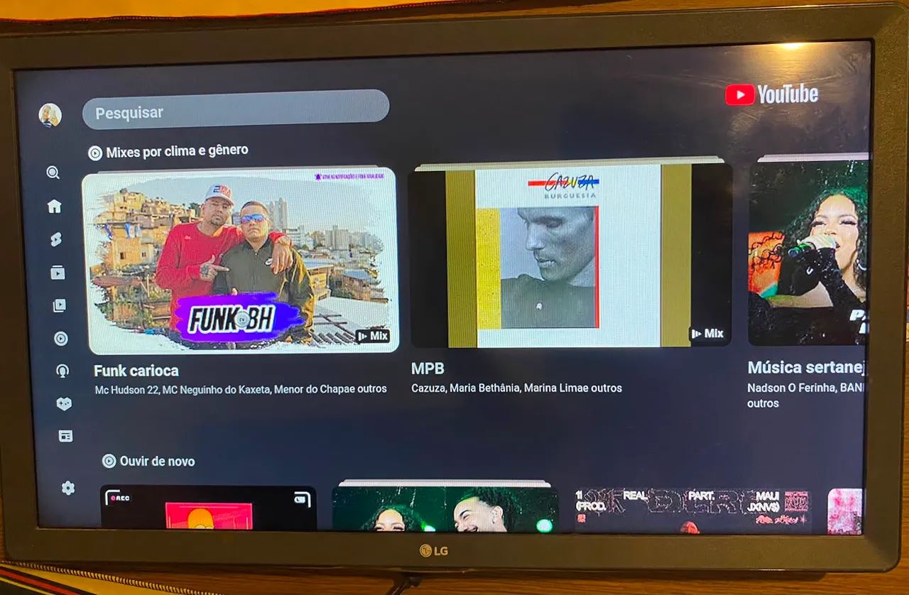 Tv 34 polegadas smart, usada em estado de nova, entrego na estação Coqueiral  - Foto 3
