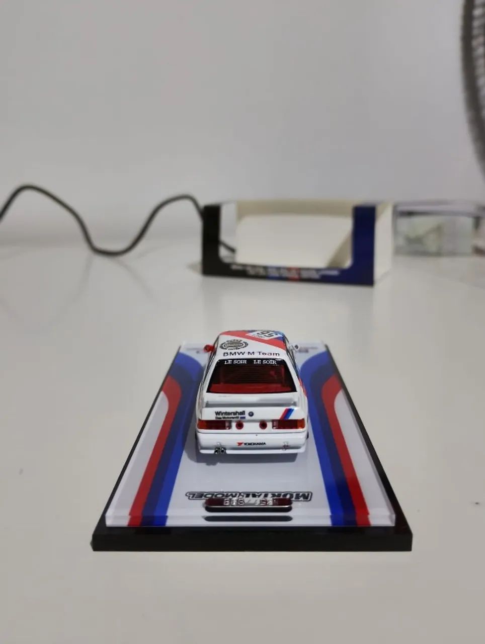 Miniatura BMW M3 E30 DTM 1/64  - Foto 5