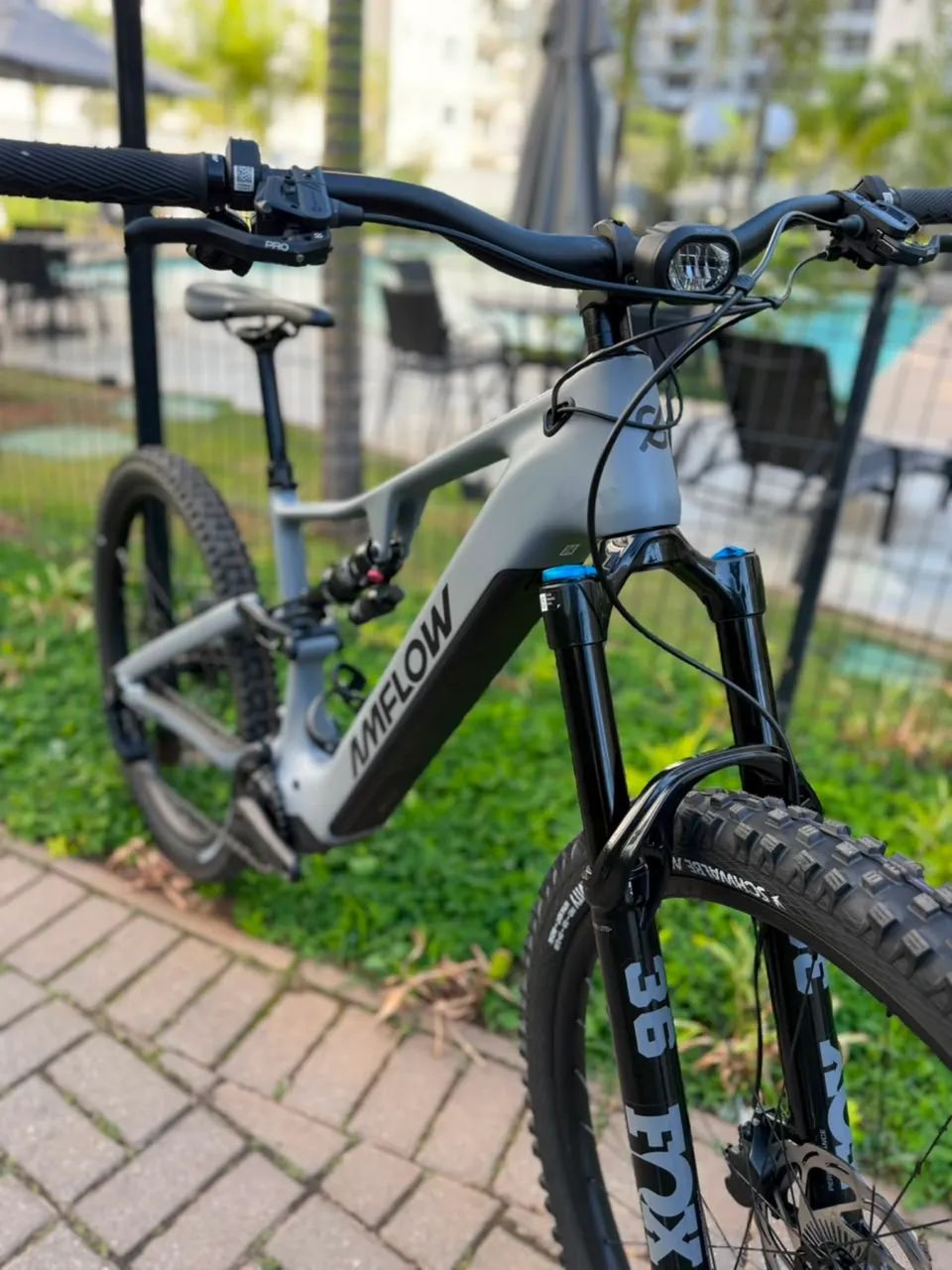 Amflow PR carbon pro 2027