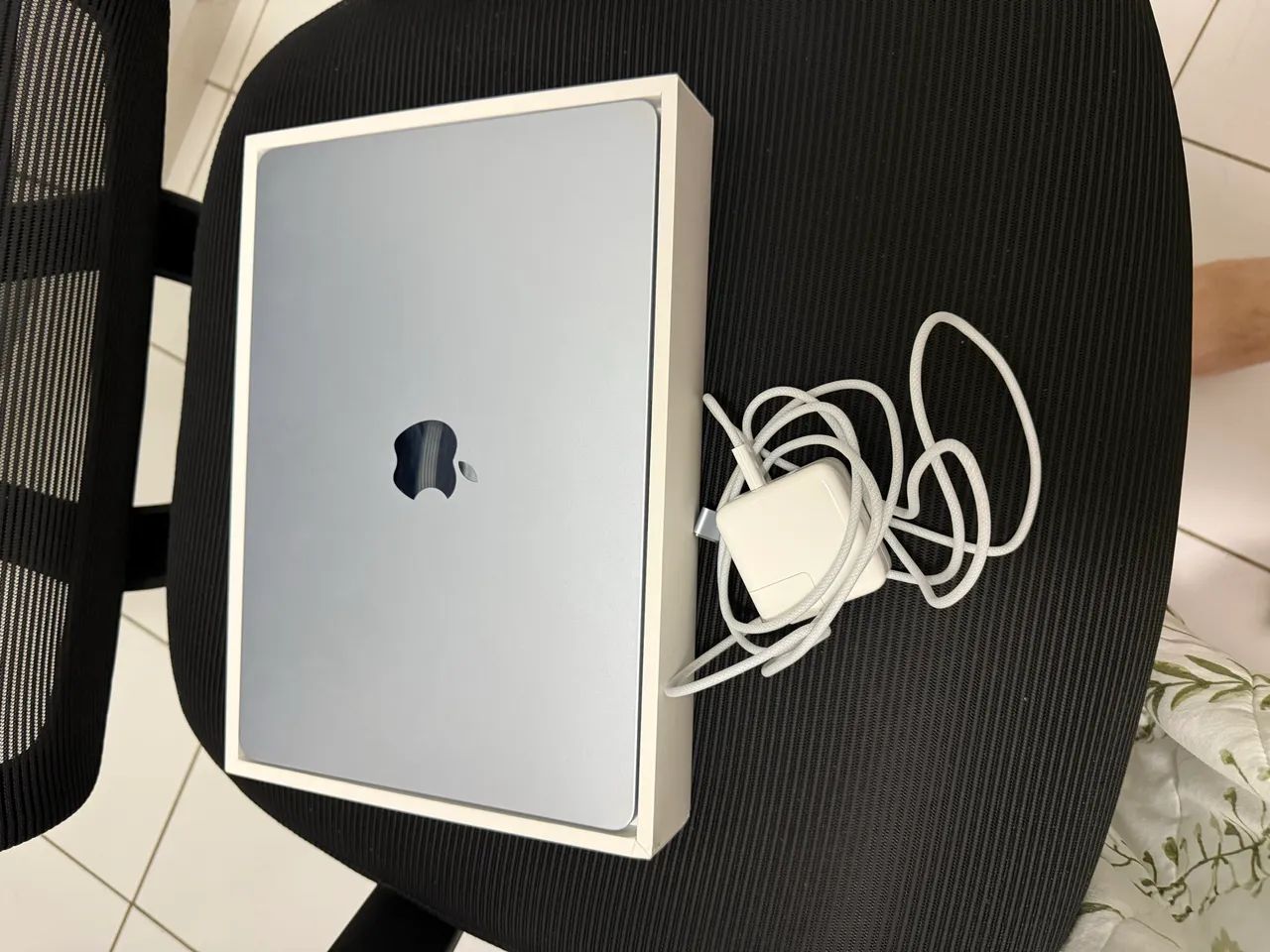 MacBook M4