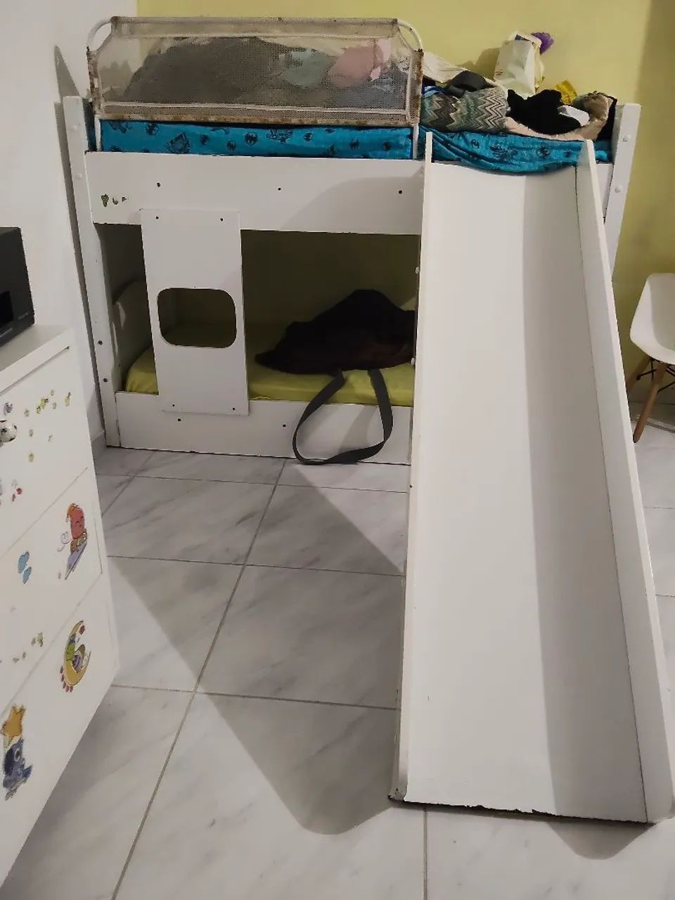 Beliche infantil com escorregador 