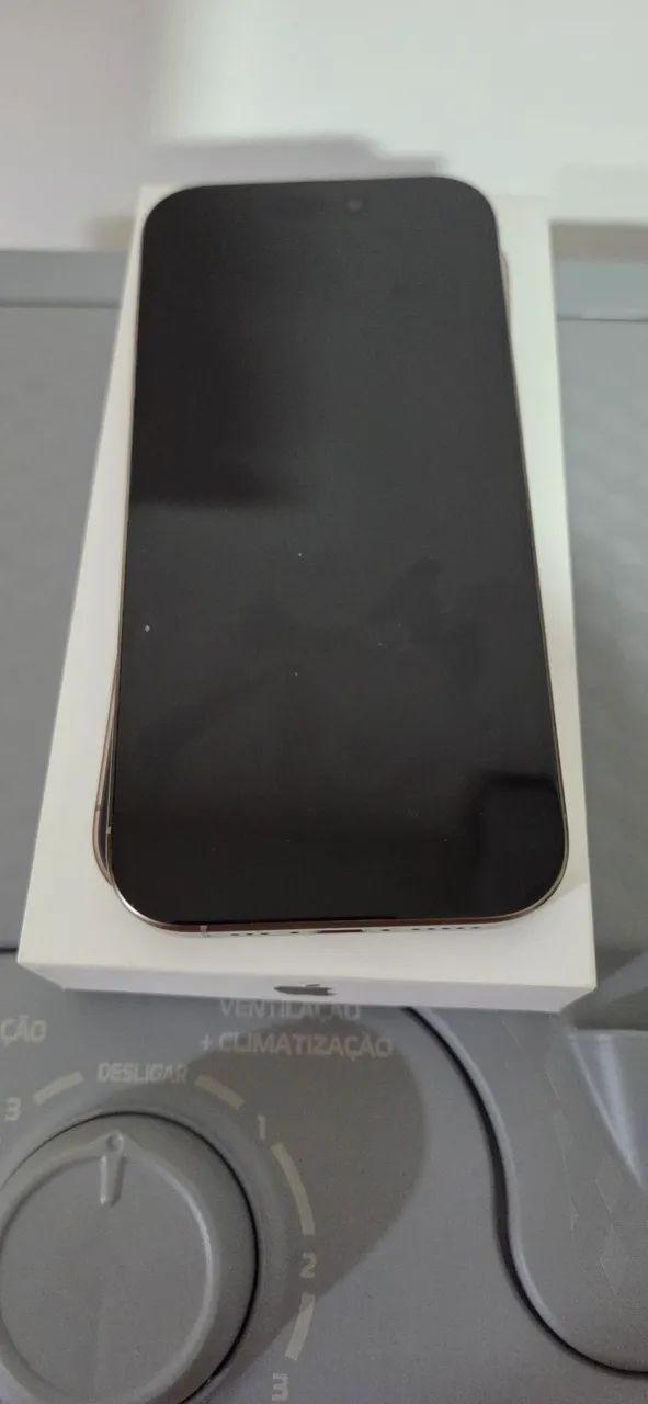 Iphone 16 pro 256 GB - Foto 3