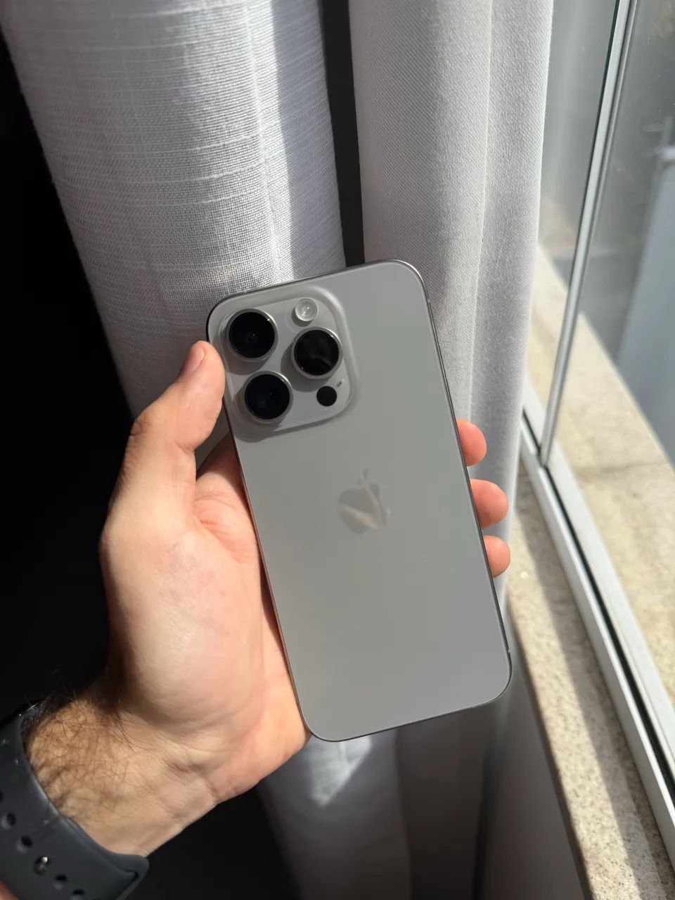 iPhone 15 Pro Prata 256gb - Foto 2