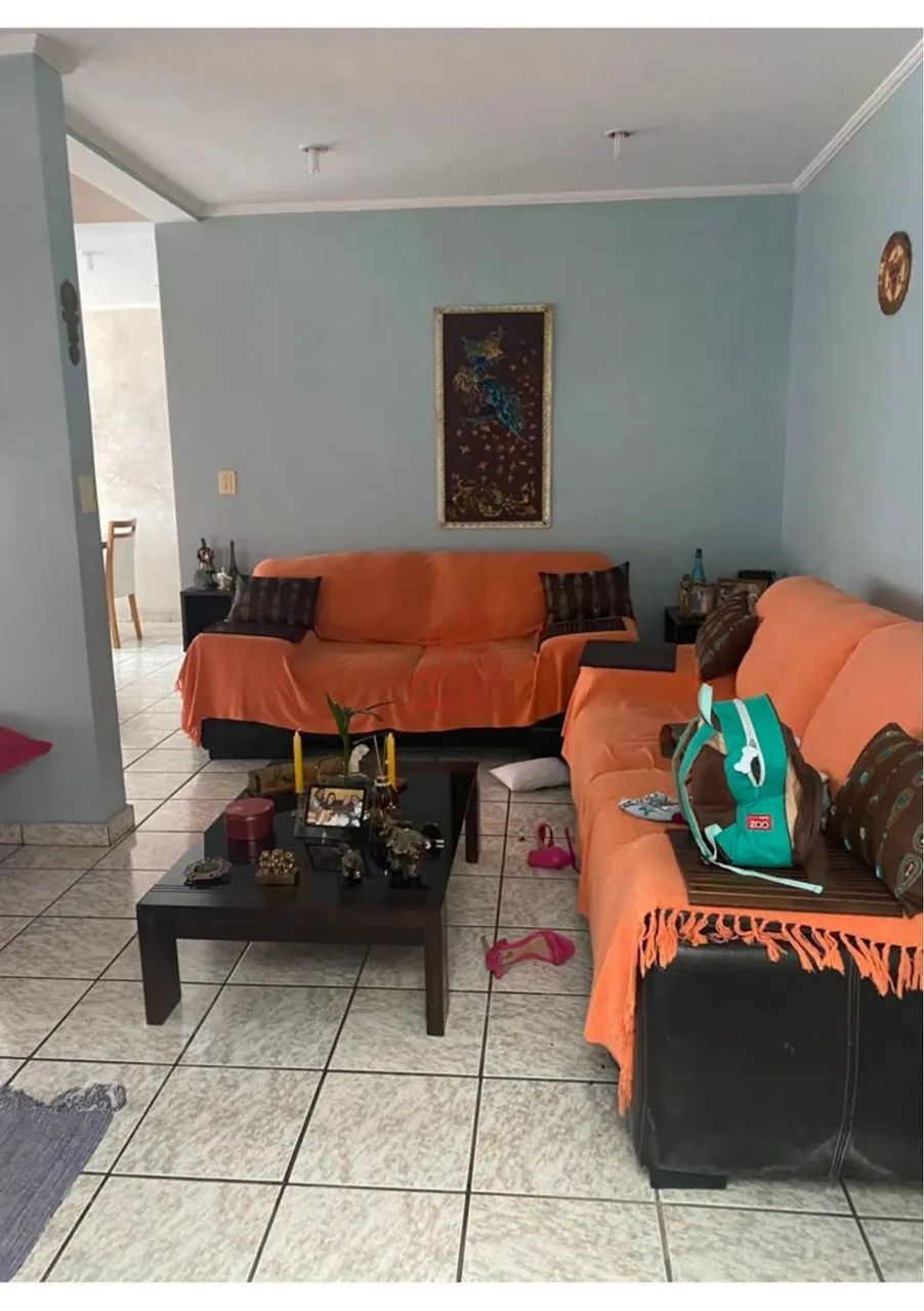Sobrado à Venda com Piscina no Centro de Jandira - Foto 2