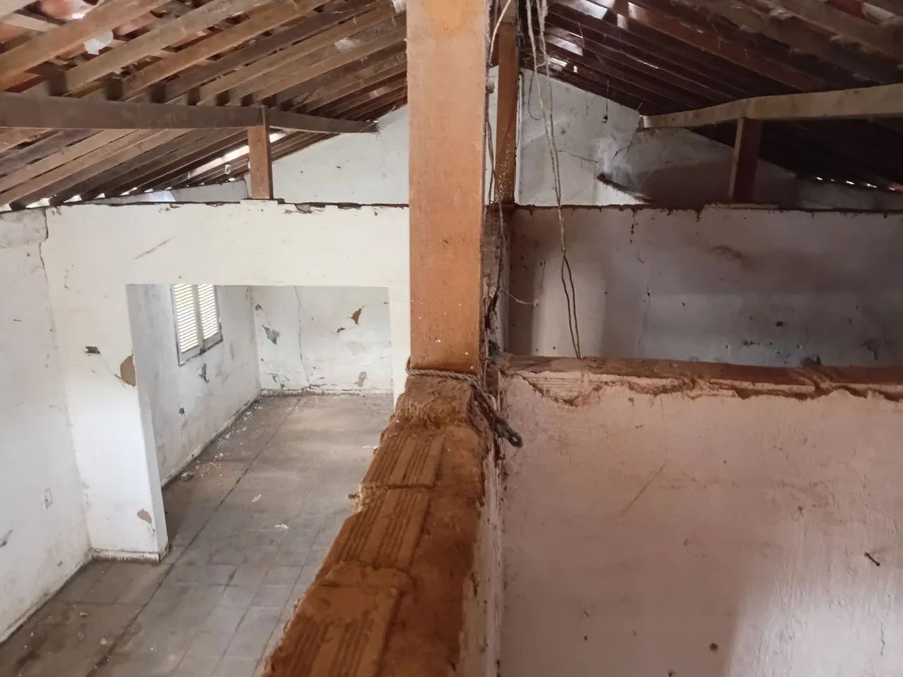Casa no interior com (terreno) - Foto 2